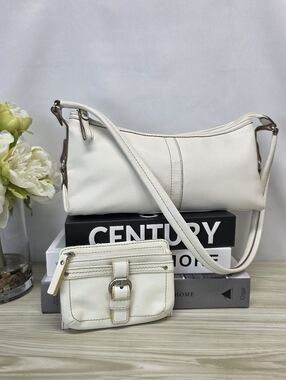 Relic Cream Shoulder Bag with Matching Wallet